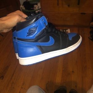 Royal blue jordan 1s